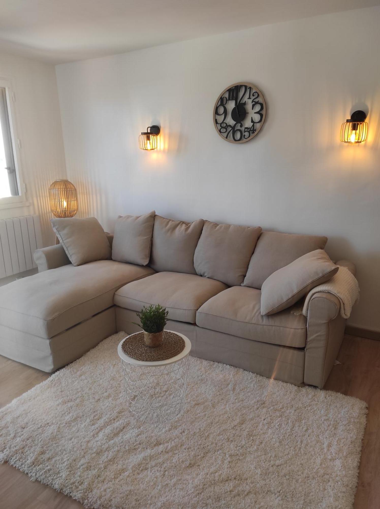 Centre Port,Studio Cosy,Vue Piscine Et Sur Le Parking Prive Ainsi Que Le Mont Saint Martin Agde Εξωτερικό φωτογραφία